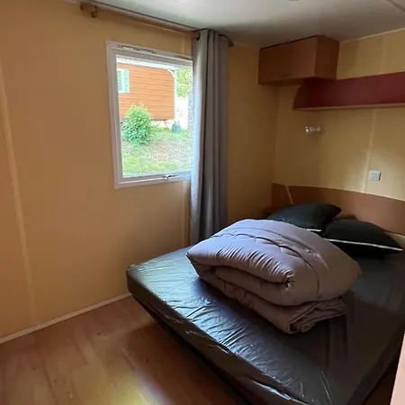 Le Convivial キャンプ場 Foncène