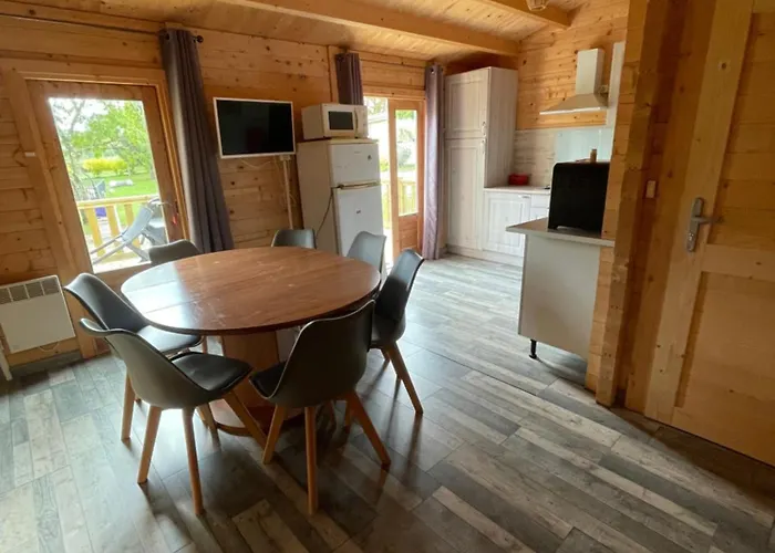 مكان تخييم Le Convivial Foncène