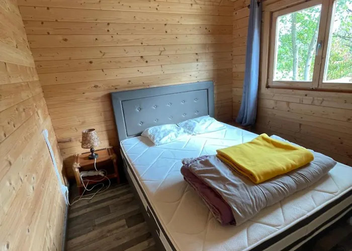 مكان تخييم Le Convivial *