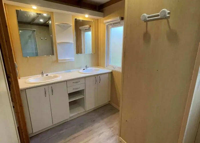 مكان تخييم Le Convivial *